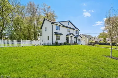 4 Holmes Ave, New Providence, NJ 07974 - Photo 2