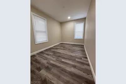 811 S 13th St, Newark, NJ 07108 - Photo 4