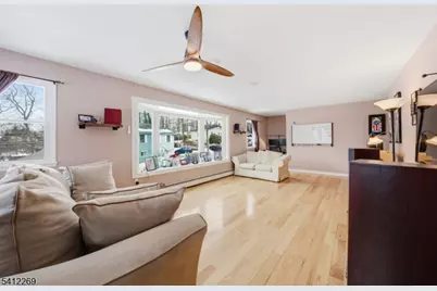 335 Elmira Trl, Hopatcong, NJ 07843 - Photo 6