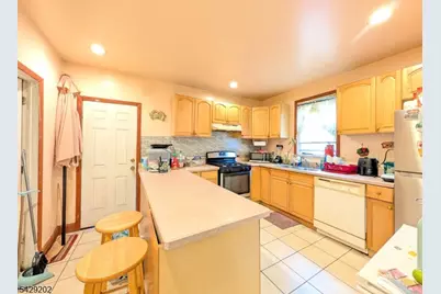 203 Lake St, Newark, NJ 07104 - Photo 12