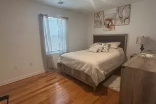 754 Seaport Dr., Elizabeth, NJ 07201 - Photo 2