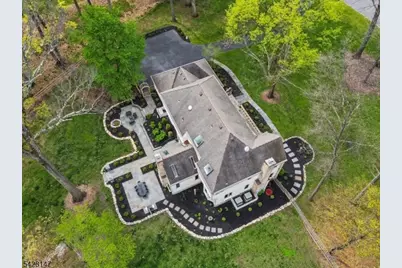 4 Flintlock Rd, Readington, NJ 08822 - Photo 2