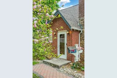 372 E Shore Trl, Sparta Township, NJ 07871 - Photo 2