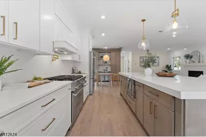 105 Wyoming St, Westfield, NJ 07090 - Photo 2