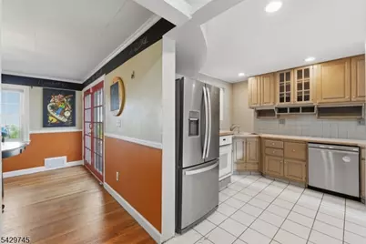 2 Lloyd Pl, Belleville, NJ 07109 - Photo 18