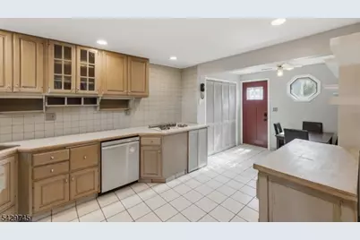 2 Lloyd Pl, Belleville, NJ 07109 - Photo 20