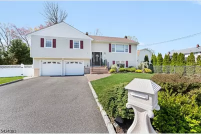 68 Doris Way, Clark Township, NJ 07066 - Photo 2