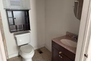 45 Ogden St, Newark, NJ 07104 - Photo 18
