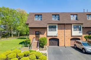 1401 N Oaks Blvd, North Brunswick Township, NJ 08902 - Photo 1