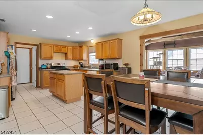 9 Carriage Ln, Hardyston Township, NJ 07419 - Photo 20