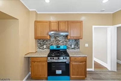 50 Underwood St, Newark, NJ 07106 - Photo 8