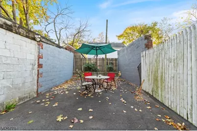 50 Underwood St, Newark, NJ 07106 - Photo 32