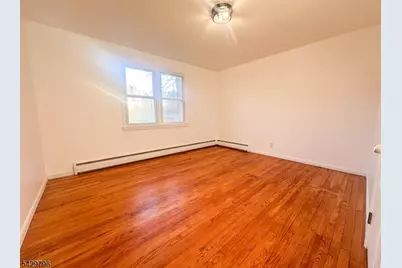 36 Roosevelt Ave, Marlboro Township, NJ 07751 - Photo 8