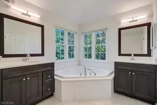 9 Cambridge Ct, Montgomery Township, NJ 08540 - Photo 20