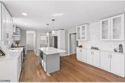 231 Sutphin Ln, Hillsborough Township, NJ 08844 - Photo 10