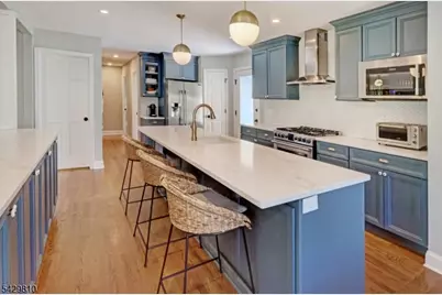 96 Lessing Rd, West Orange Township, NJ 07052 - Photo 2