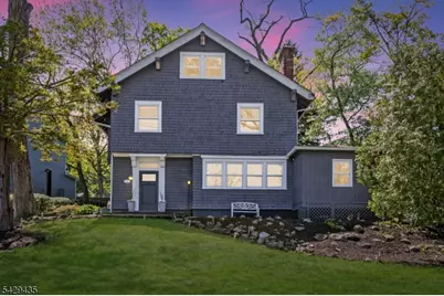 3 Oak Ridge Ave, Summit, NJ 07901 - Photo 2