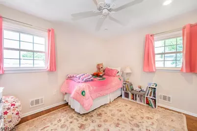 14 Villa Rd, Little Falls Township, NJ 07424 - Photo 8