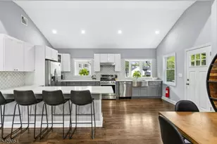15 Roosevelt Ave, Berkeley Heights Township, NJ 07922 - Photo 8