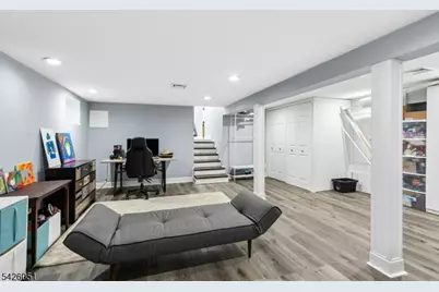 15 Roosevelt Ave, Berkeley Heights Township, NJ 07922 - Photo 22