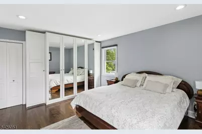 15 Roosevelt Ave, Berkeley Heights Township, NJ 07922 - Photo 14