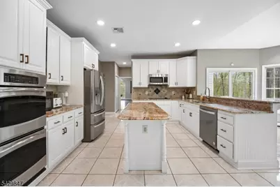 9 Natale Dr, Sparta Township, NJ 07871 - Photo 14