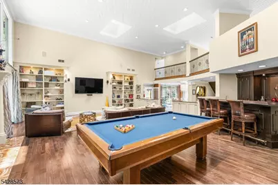 37 Hemlock Rd, Livingston, NJ 07039 - Photo 8