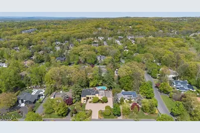 37 Hemlock Rd, Livingston, NJ 07039 - Photo 50