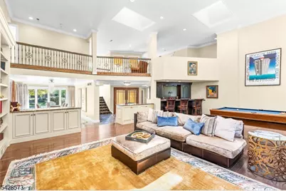 37 Hemlock Rd, Livingston, NJ 07039 - Photo 6