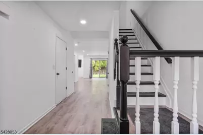 7 Lee Ct #7, Lebanon, NJ 08833 - Photo 2