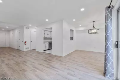 7 Lee Ct #7, Lebanon, NJ 08833 - Photo 6