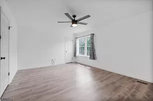 7 Lee Ct, Lebanon, NJ 08833 - Photo 10