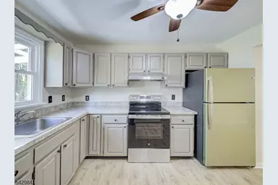 65 S Reading St, Manville, NJ 08835 - Photo 12