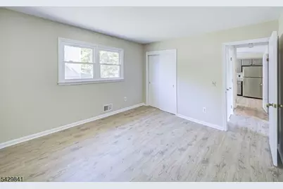 65 S Reading St, Manville, NJ 08835 - Photo 16