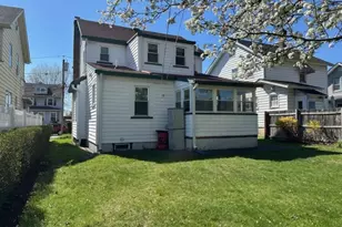 1075 Thomas St, Hillside, NJ 07205 - Photo 2