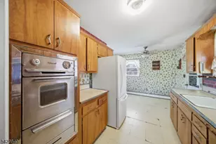 49 Heather Hills Dr, Jefferson Township, NJ 07438 - Photo 8