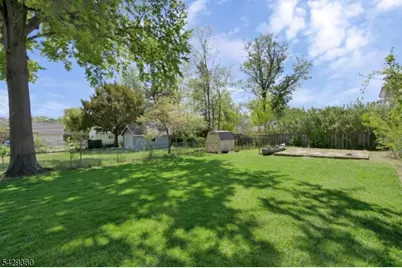219 Lincoln Ave, Dunellen, NJ 08812 - Photo 18