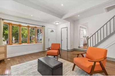 613 Maplewood Ave, Roselle Park, NJ 07204 - Photo 4