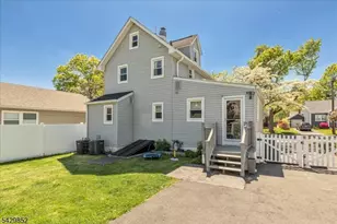 613 Maplewood Ave, Roselle Park, NJ 07204 - Photo 34