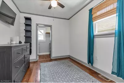 613 Maplewood Ave, Roselle Park, NJ 07204 - Photo 14