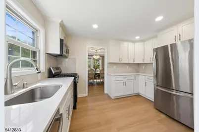 121 Meisel Ave, Springfield, NJ 07081 - Photo 8
