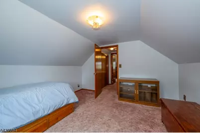1045 Preakness Ave, Wayne, NJ 07470 - Photo 12