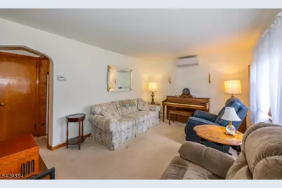 1045 Preakness Ave, Wayne, NJ 07470 - Photo 6