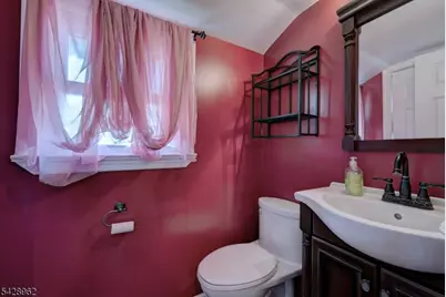 13 Hazel Ave, Livingston, NJ 07039 - Photo 10