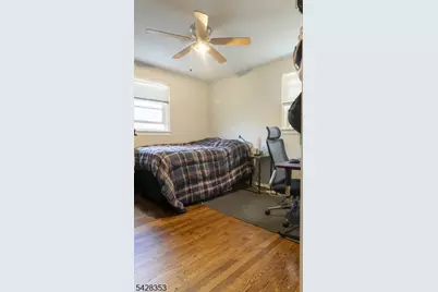 33 Marudy Dr, Clinton, NJ 08809 - Photo 20