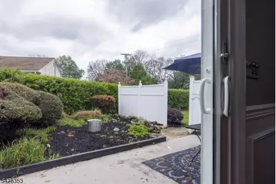 33 Marudy Dr, Clinton, NJ 08809 - Photo 22