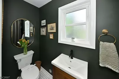 401 Chestnut St, Nutley, NJ 07110 - Photo 12