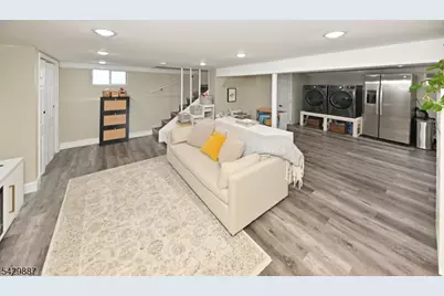 401 Chestnut St, Nutley, NJ 07110 - Photo 20