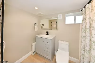 401 Chestnut St, Nutley, NJ 07110 - Photo 24