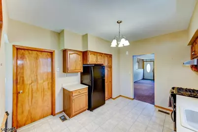 61 Yale St, Nutley, NJ 07110 - Photo 22